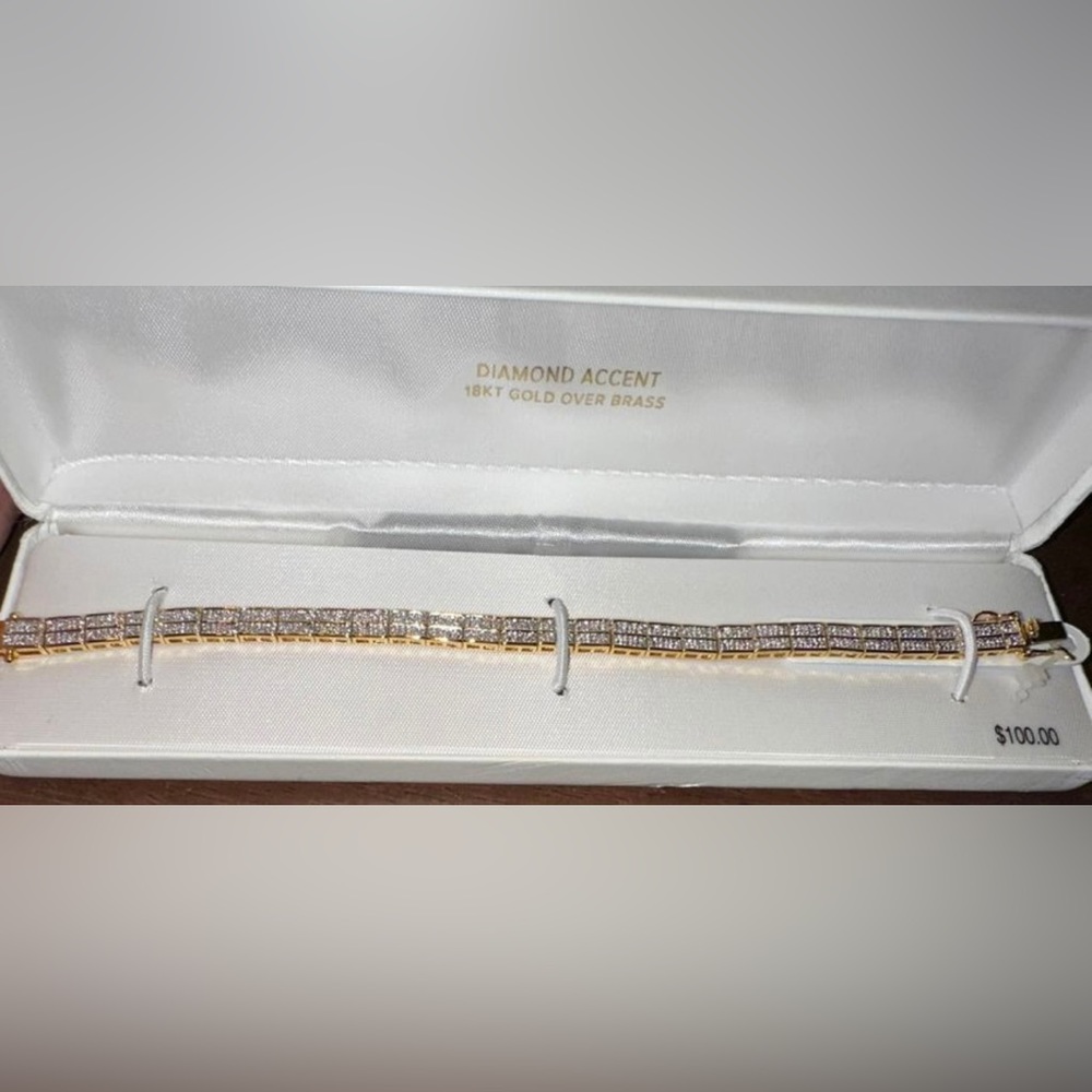 Brand New Diamond Accent 18kt Gold Over Brass Bracelet